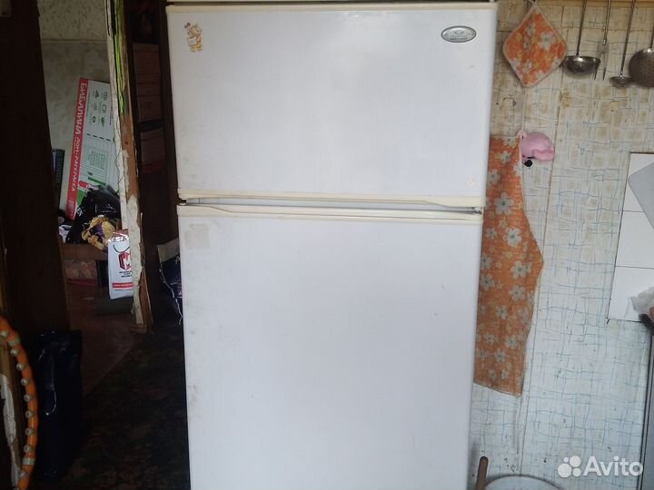 Холодильник бу маленький