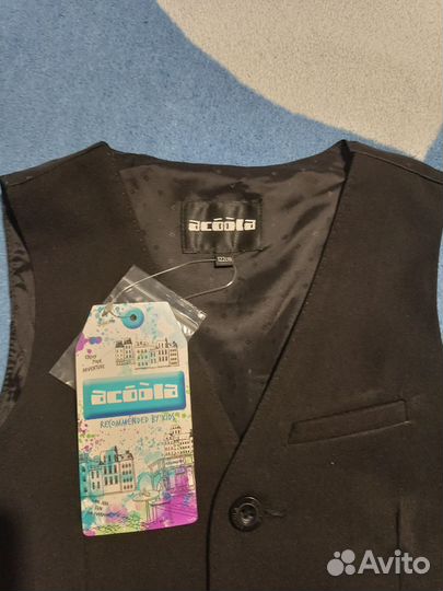 Жилет на мальчика 122(новый) acoola