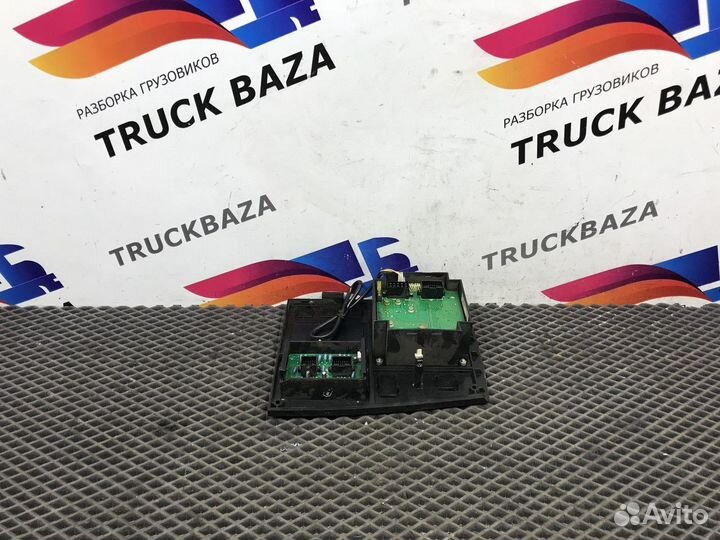100346861051 Блок управления климатом MAZ 5440
