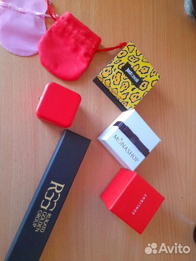 Коробочки для ювелирных изделий