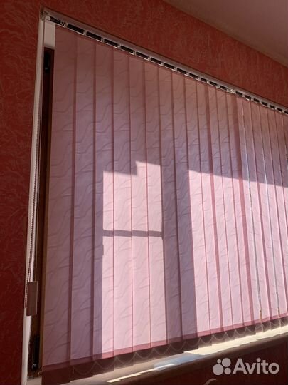 Жалюзи на окно вертикальные тканевые