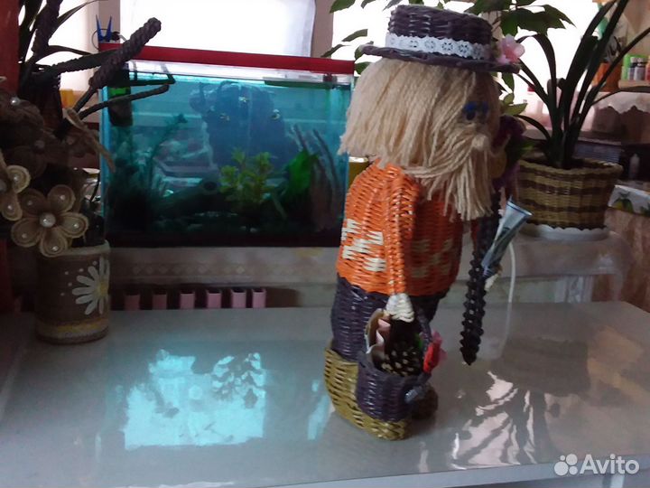 Изделия из газетных трубочек Домовой