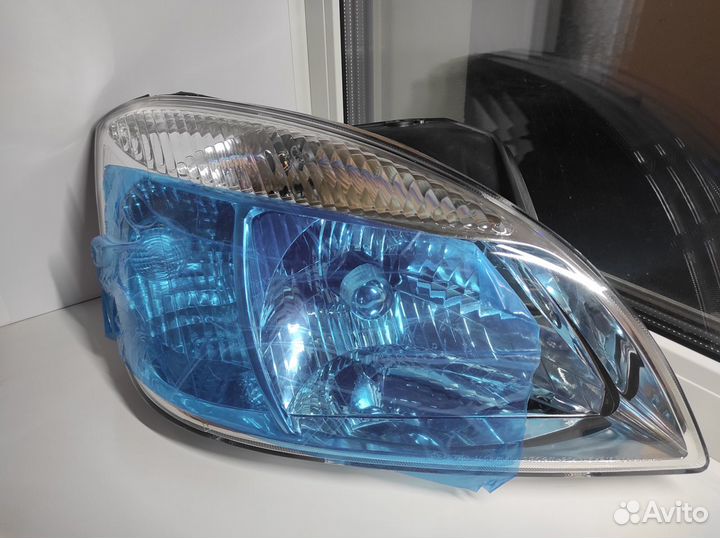 Фара правая Киа Рио 2 92102-1G022