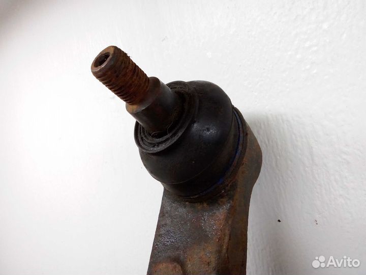 Рычаг передний правый нижний Dodge Charger LX Char