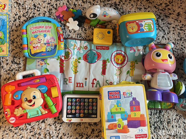Развивающие игрушки fisher price в ассортименте