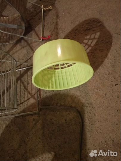 Поилки, колёса для любимых питомцев