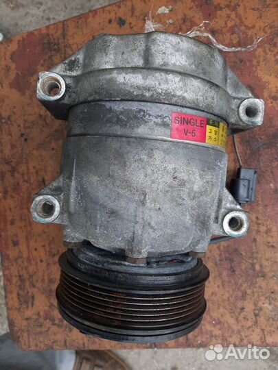 Компрессор кондиционера Ssang Yong Rexton 2010