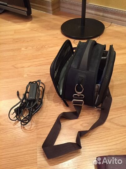 Видеокамера Sony hdr-ux5