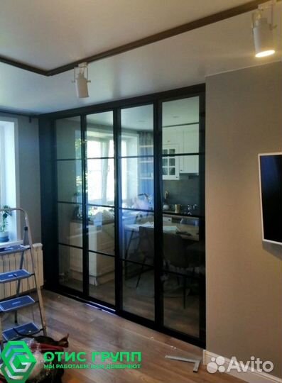 Раздвижные стеклянные перегородки