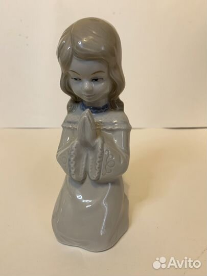 Фарфоровая статуэтка Молитва Германия