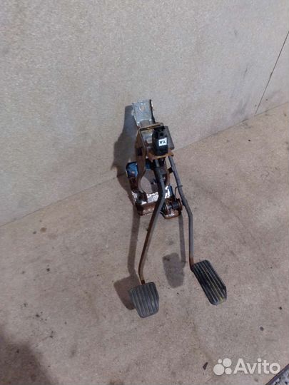 Педальный узел Chevrolet Aveo T 250 т200