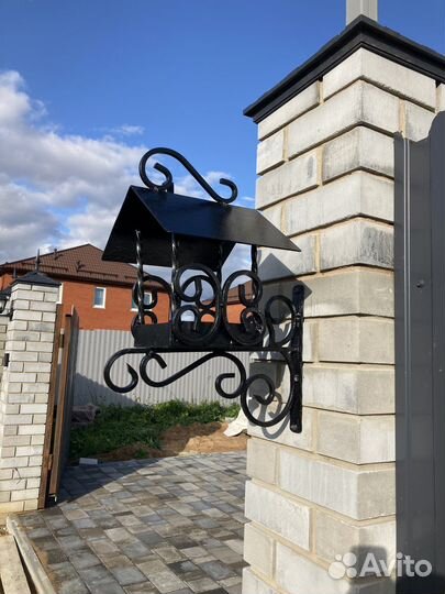 Кованая кормушка