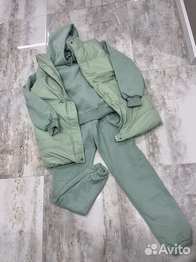 Спортивный костюм женский на флисе новый