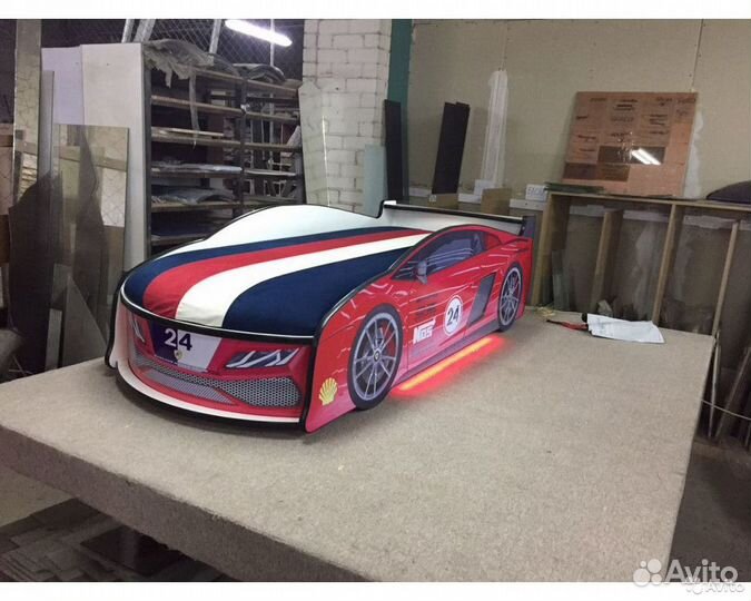 Кроватка-машинка с матрасом Ламба