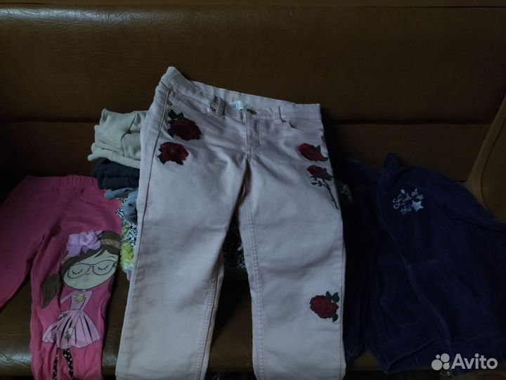 Вещи на девочку 4-6 лет за шоколадку