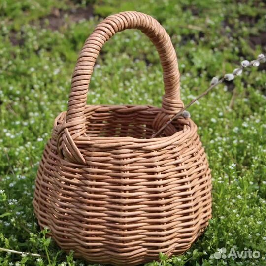 Корзина плетеная