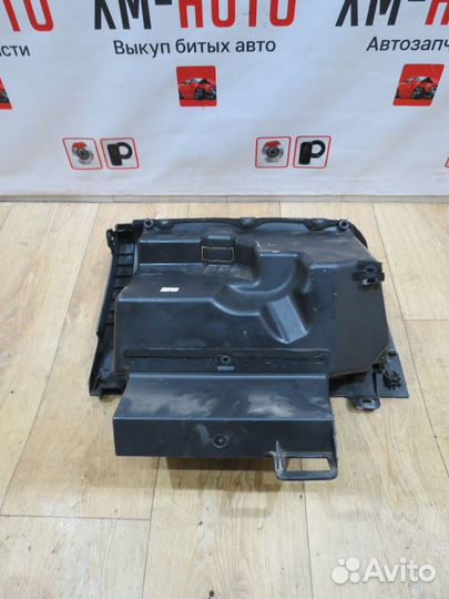 Бардачок Volkswagen Polo