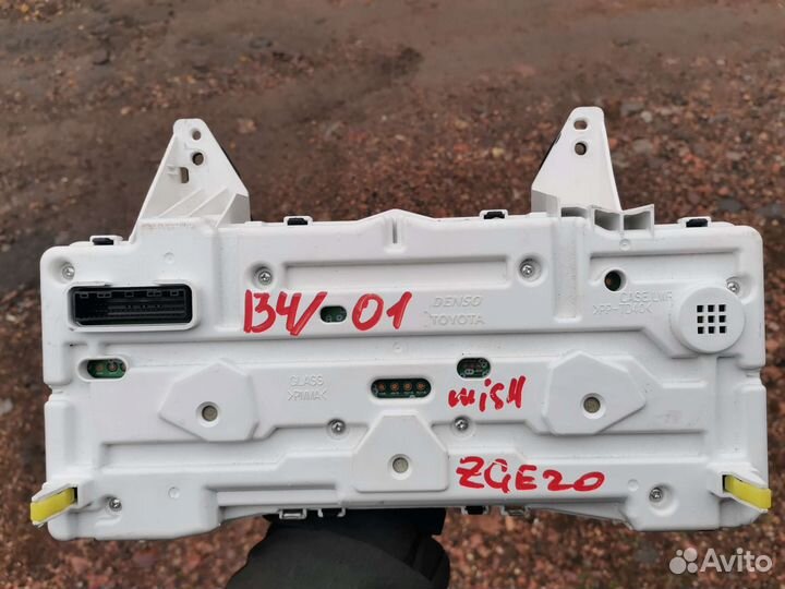 Спидометр Toyota wish