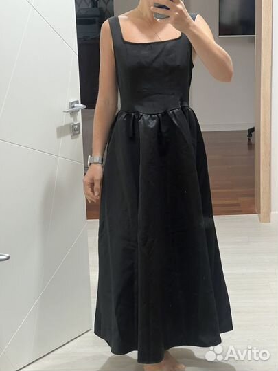 Платье новое M