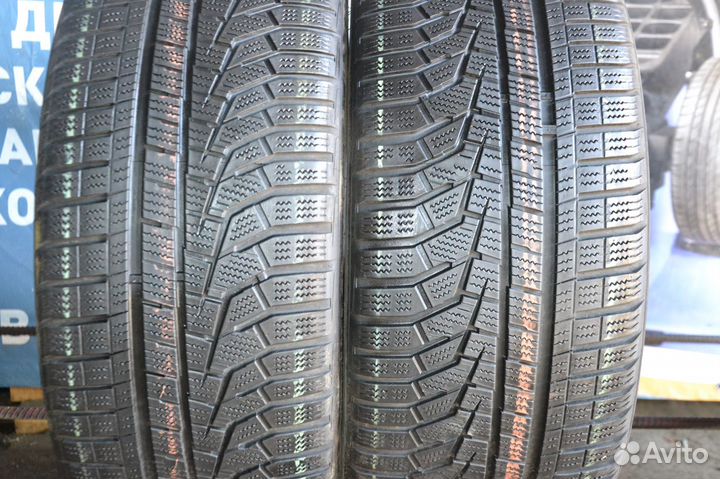 Hankook Winter I'Cept Evo2 W320 235/40 R19 96V