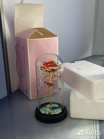 Роза в колбе с подсветкой