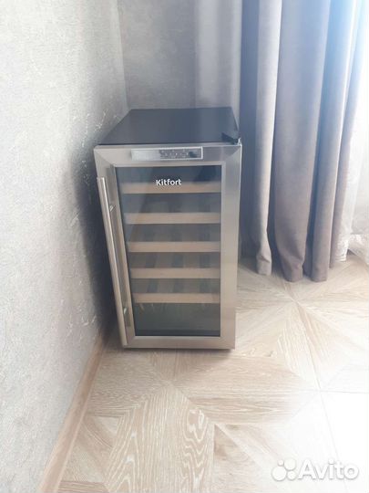 Холодильник минибар