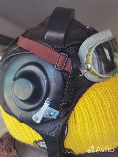 Шлем лётчика с очками