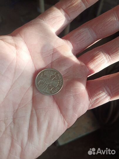 Продам монету 10р 1993г