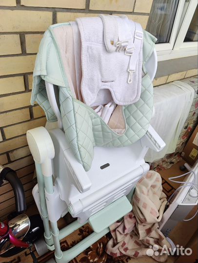 Детский стульчик для кормления Happy Baby William