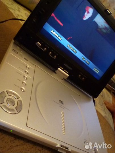 DVD с ЖК экраном Toshiba