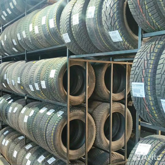 Matador MPS 500 Sibir Ice Van 205/70 R15C 106L