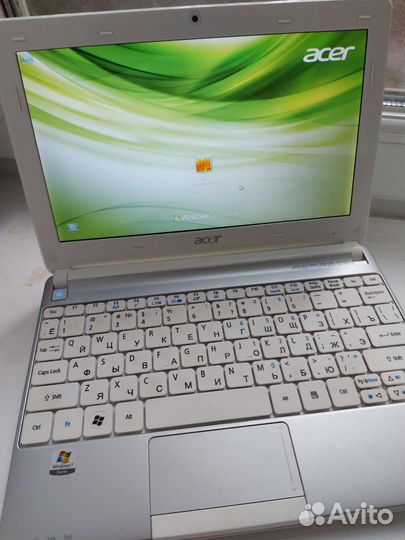 Нетбук Acer aspire one