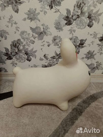 Надувной попрыгун зайчик