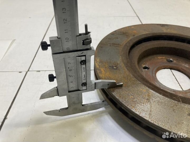 Диск тормозной передний Infiniti Q50 V37