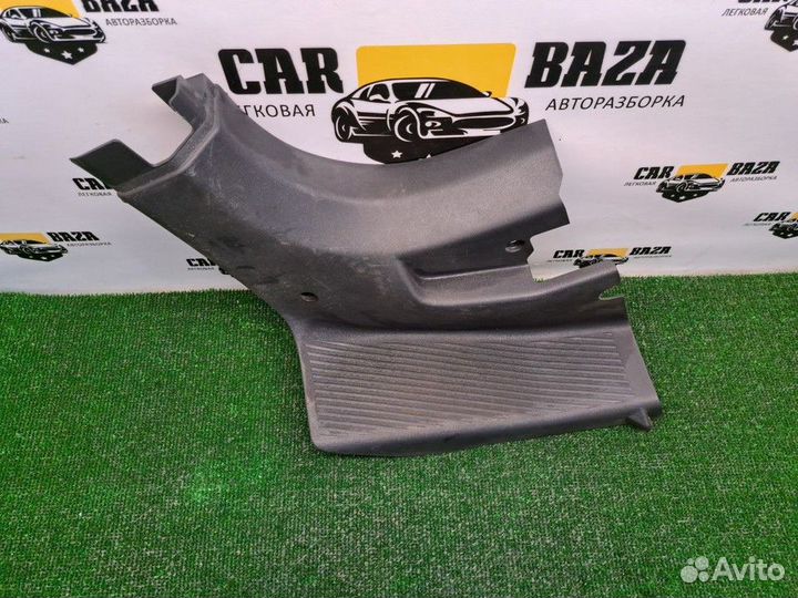 Накладка порога внутренняя L Opel Vectra