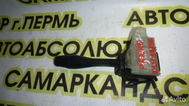 Переключатель поворотов подрулевой Mitsubishi Paj