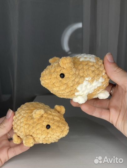 Вязанный хомяк. Плюшевый хомяк. Хомяк