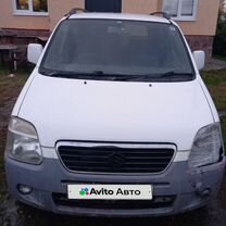 Suzuki Wagon R+ 1.2 AT, 1999, битый, 300 000 км, с пробегом, цена 230 000 руб.