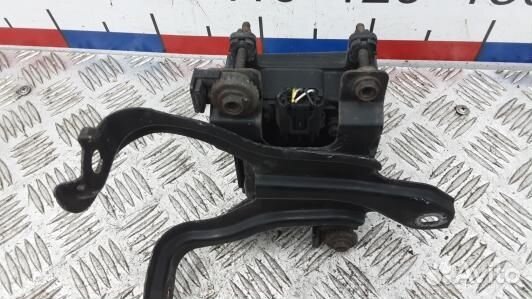 Привод круиз-контроля lexus LS 4 (3KR09M501)