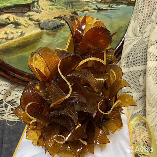 Букет из натурального янтаря