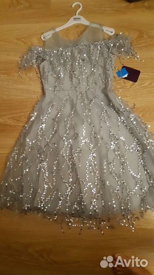 Платье нарядное