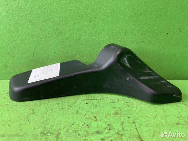 Крышка крепления кронштейна зеркала KAMAZ 5490-S5