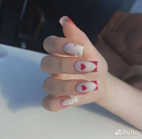 Маникюр