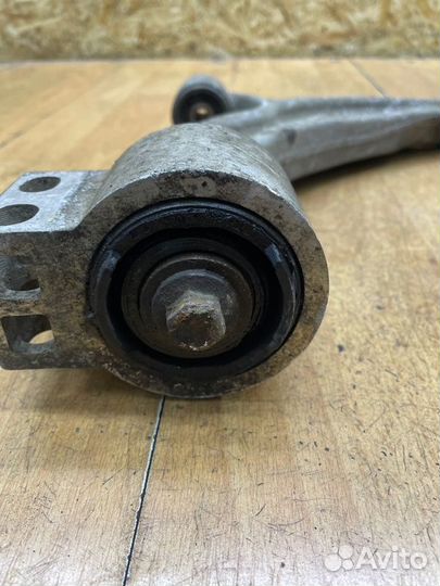 Рычаг подвески передний правый Opel Astra J A17DTJ