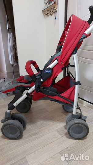 Прогулочная коляска chicco