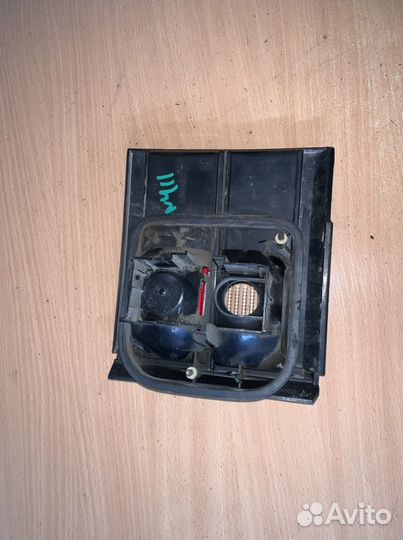 Фонарь задний внутренний правый ун VW passat B3