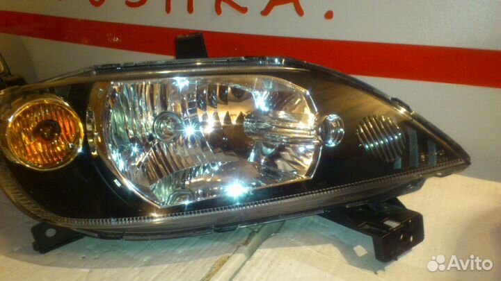 Фары для мазда демио 2002г
