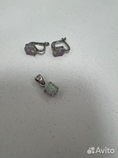 Комплект серьги и кулон