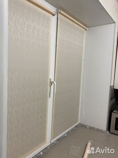 Рулонные шторы зебра в коробе E5653