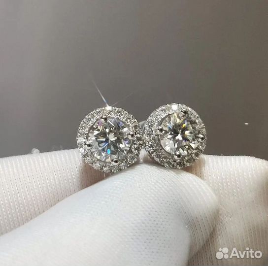 Серьги пусеты с выращенными бриллиантами 1.10 кара